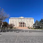 Depto Centrico En Mendoza, 3 Ambientes Con Terraza Balcon Wifi Alta Velocidad Lavanderia Cercano Aristides Y Parque General San Martin