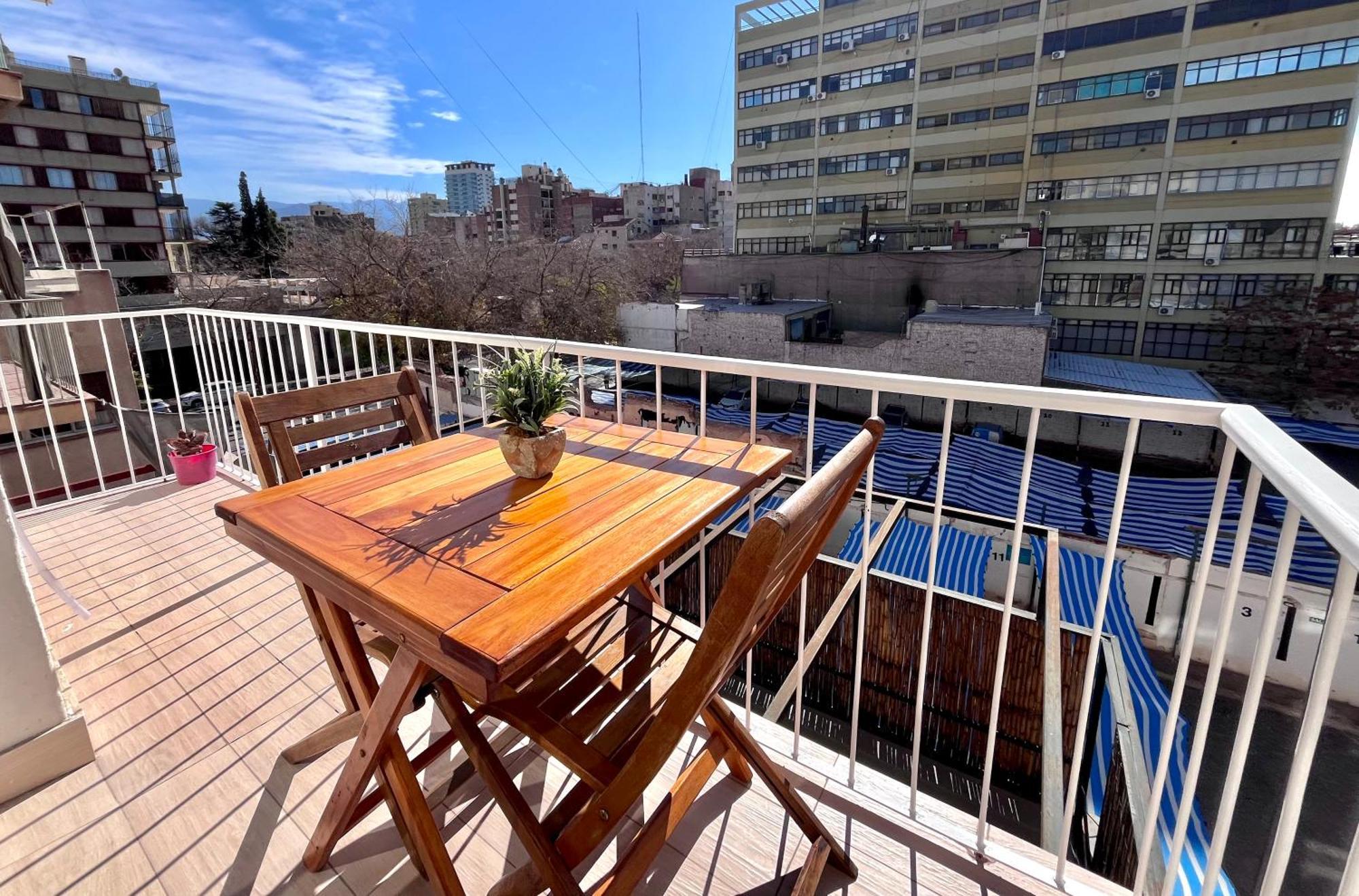 Depto Centrico En Mendoza, 3 Ambientes Con Terraza Balcon Wifi Alta Velocidad Lavanderia Cercano Aristides Y Parque General San Martin * Mendoza